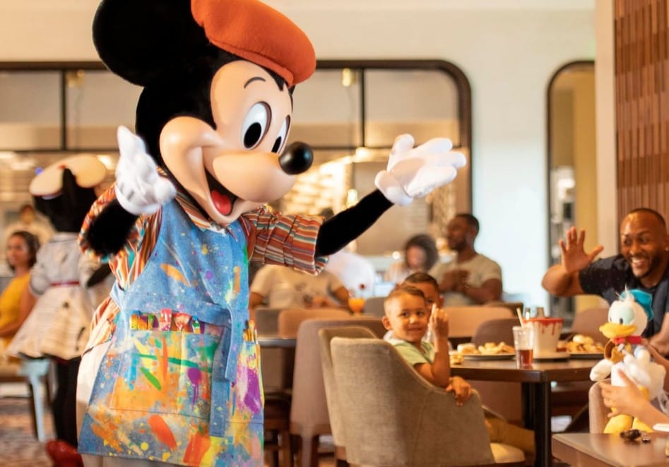 Topolio Terrace character breakfast (img courtesy of Disney World)