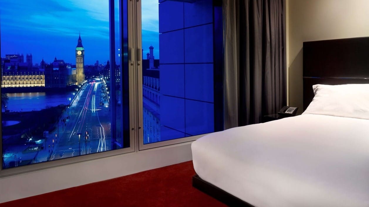 Park Plaza Westminster Bridge: A Perfect London Base with comfort and style