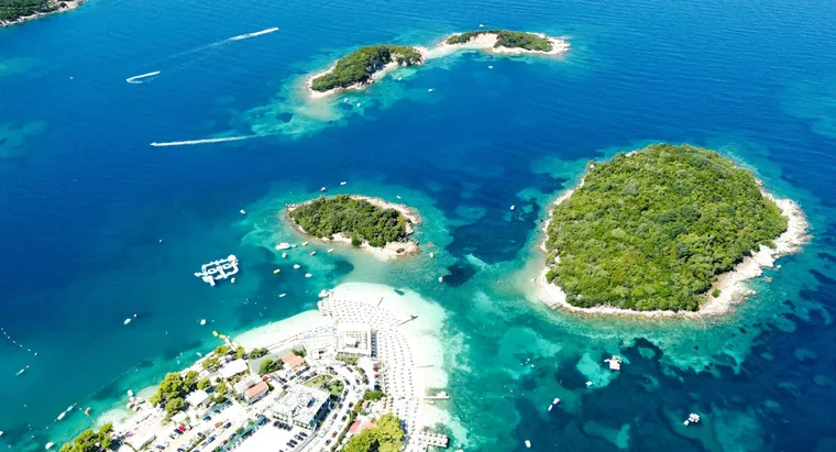 Ksamil Islands, Albania [Photo by B / Unsplash]