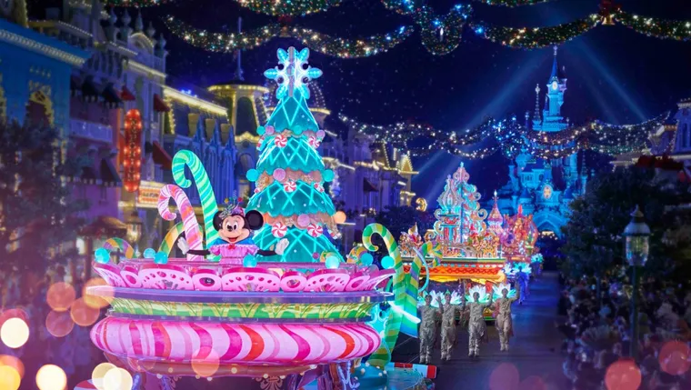 Disneyland Paris Christmas parade